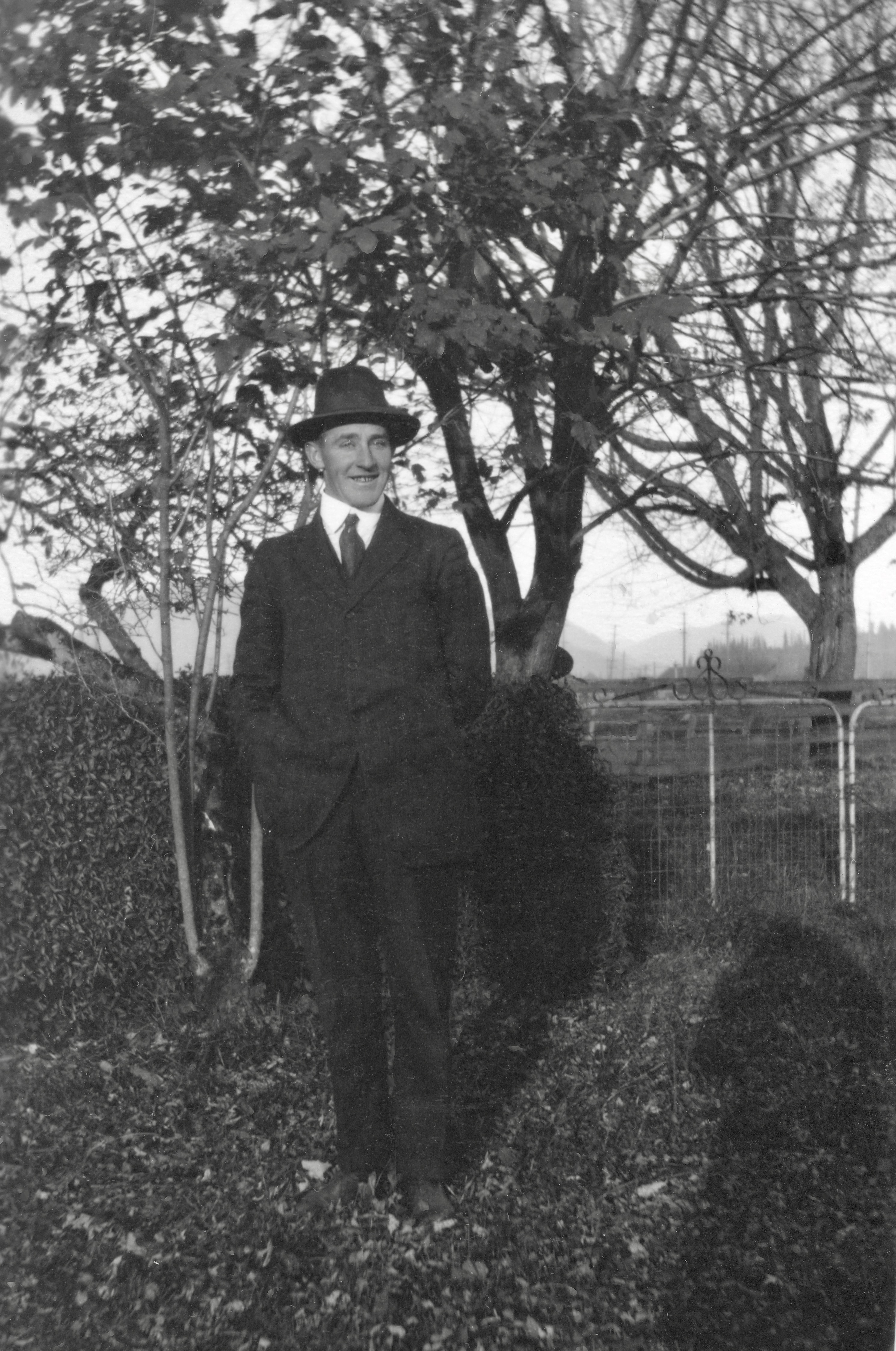 6B5C5B37-F693-4AD3-803B-9FE53CDBB660_1_201_a